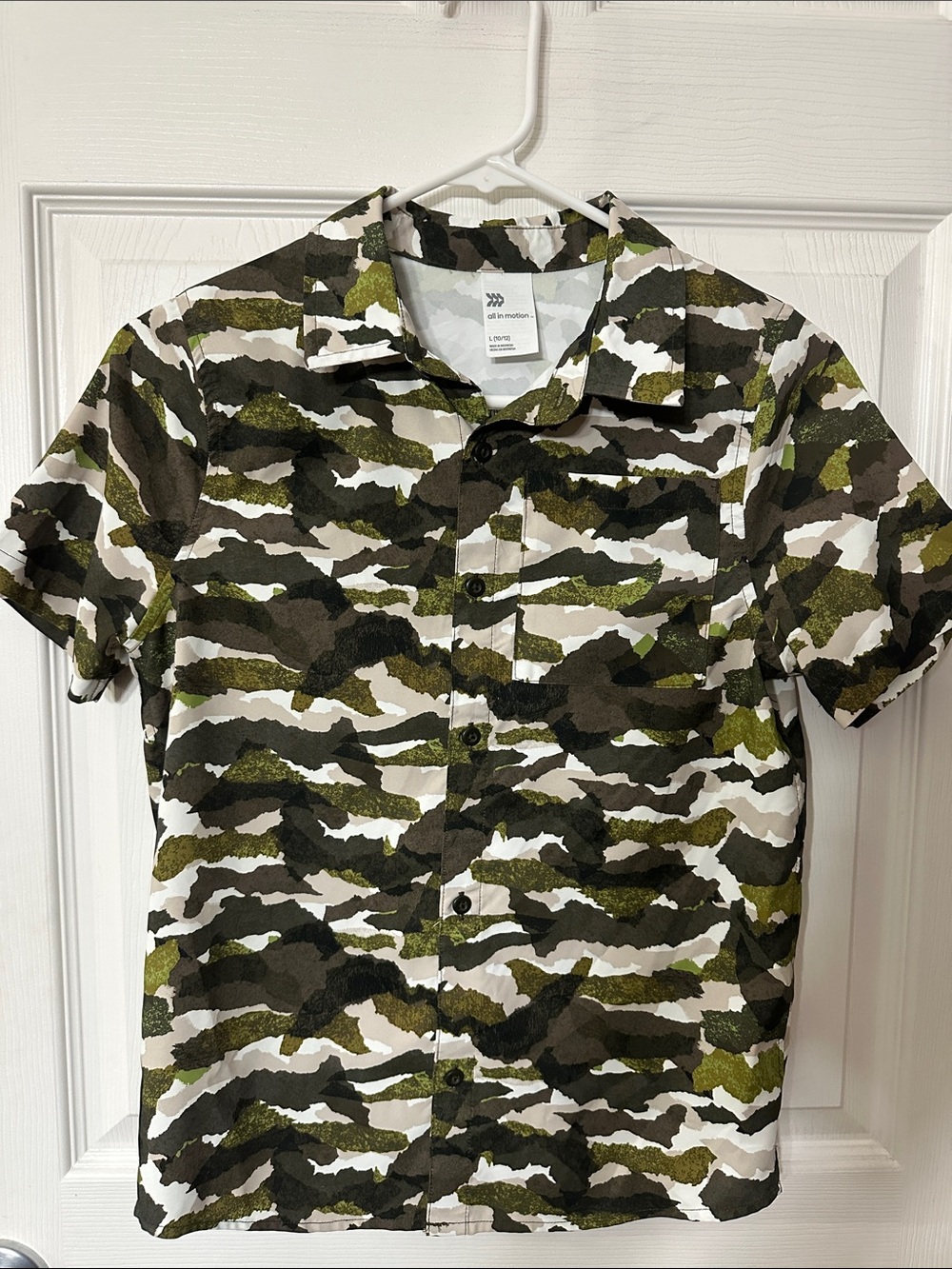 all in motion Green and White Camo Short-Sleeve Button-Down Shirt